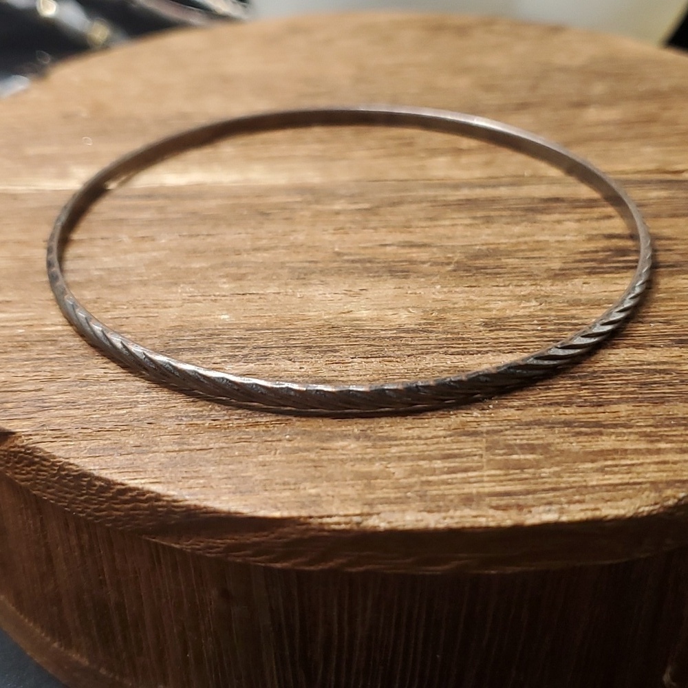 B3232‎ bronze bracelet